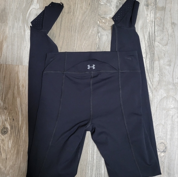 Under Armour leggings with heel straps size xs - Picture 2 of 16